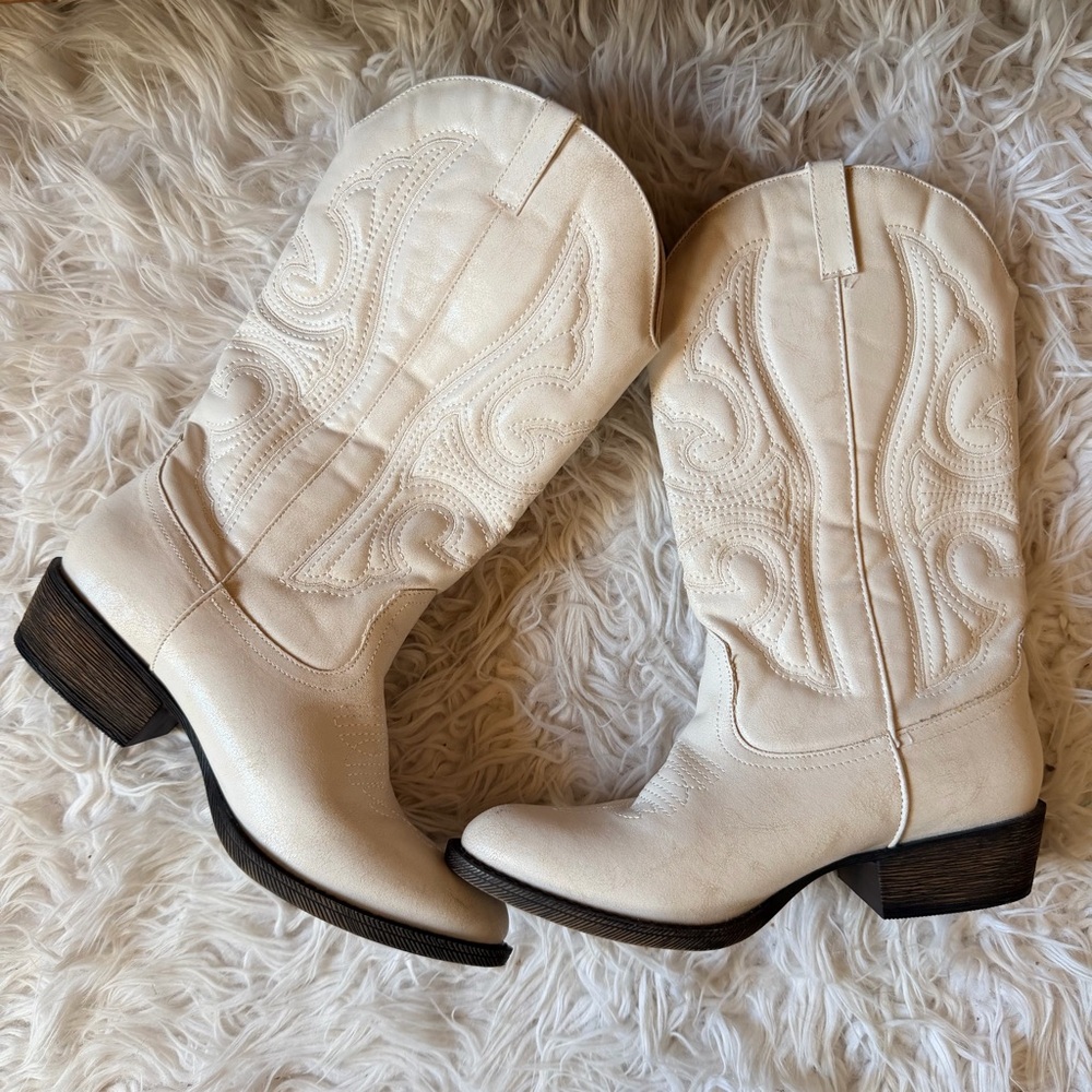 COCONUTS by Matisse gaucho women’s western boot white size 9 - Picture 7 of 9